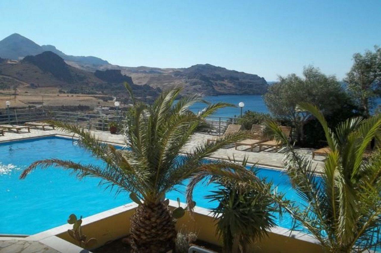 Damnoni Bay Hotell Exteriör bild
