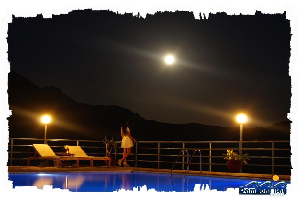 Damnoni Bay Hotell Exteriör bild