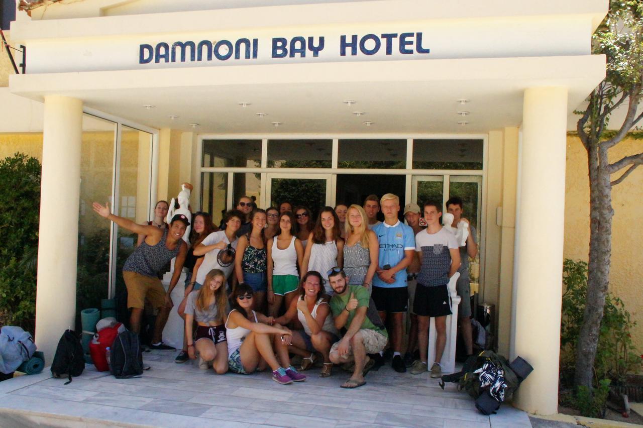 Damnoni Bay Hotell Exteriör bild
