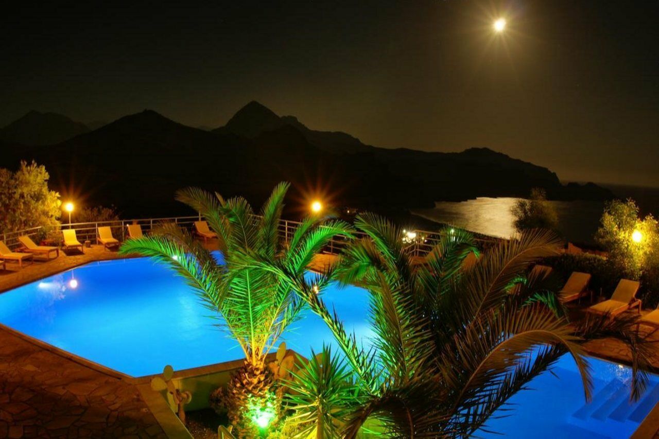 Damnoni Bay Hotell Exteriör bild